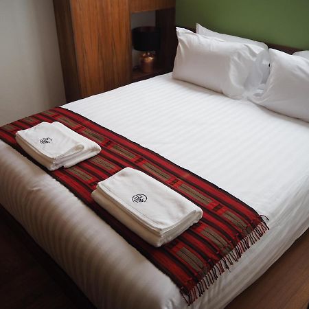 Boonnark Bed Night Bazaar No Car Parking Apartment Chiang Mai Exterior foto