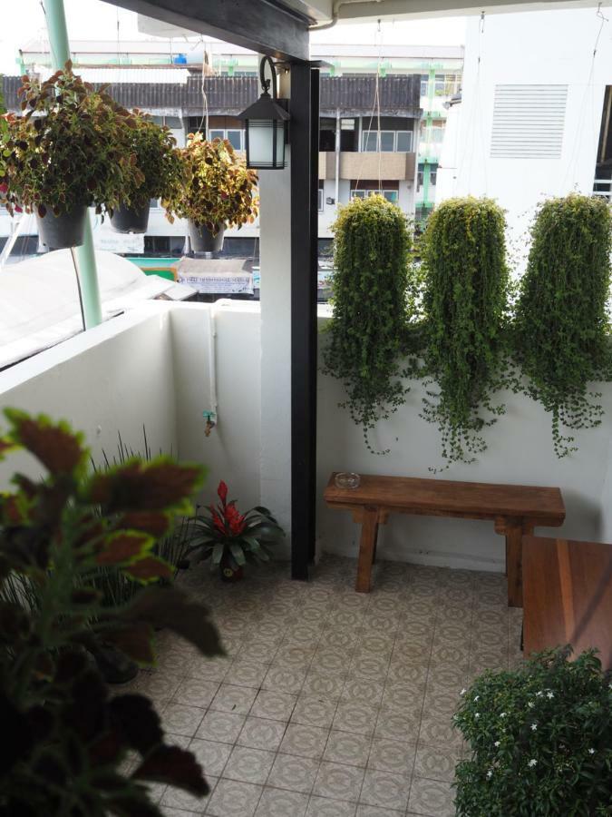 Boonnark Bed Night Bazaar No Car Parking Apartment Chiang Mai Exterior foto